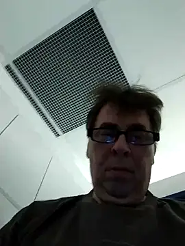 Snapshot of Lisak951 chatting on 03.18.26 Lisak951 online show from 03.18.26