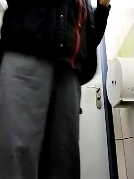 Snapshot of Lisak951 chatting on 04.01.26 Lisak951 online show from 04.01.26