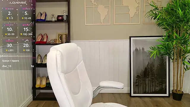 LadyLeea online show from 09.13.25