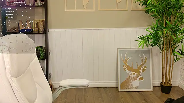 LadyLeea online show from 10.25.25