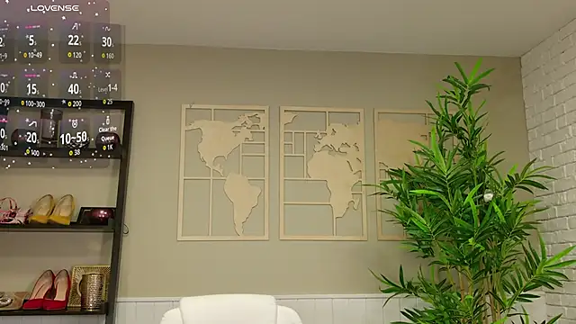 Snapshot of LadyLeea chatting on 03.03.26 LadyLeea online show from 03.03.26