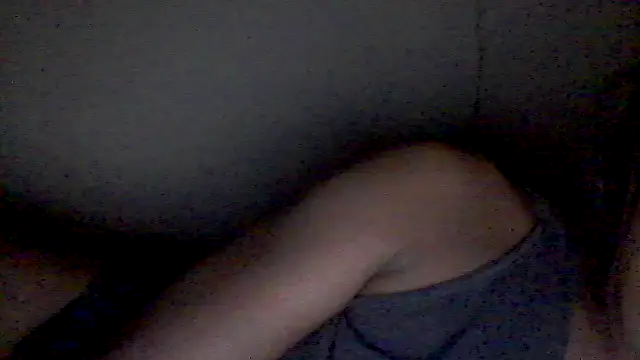 Snapshot of pornstarbrezillian chatting on 11.30.25 pornstarbrezillian online show from 11.30.25