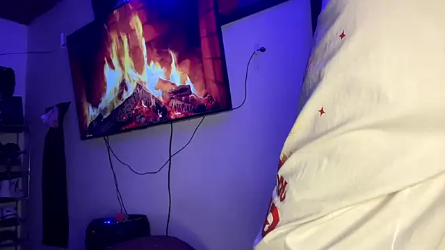 Snapshot of _Billowy_ chatting on 11.22.25 Billowy online show from 11.22.25