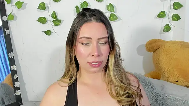 JanneKim online show from 11.12.25