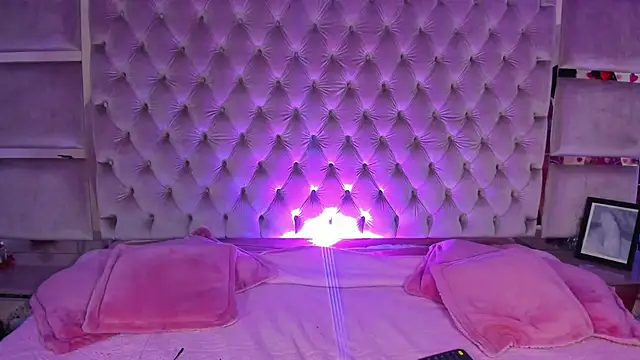 Snapshot of Harii_02 chatting on 02.10.26 Harii 02 online show from 02.10.26