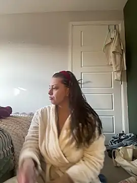 Krystal Tx online show from 02.14.25