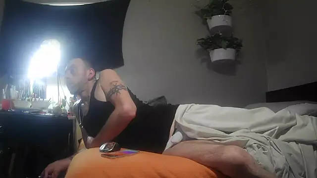 Snapshot of smokee_parT903 chatting on 03.04.25 smokee parT903 online show from 03.04.25