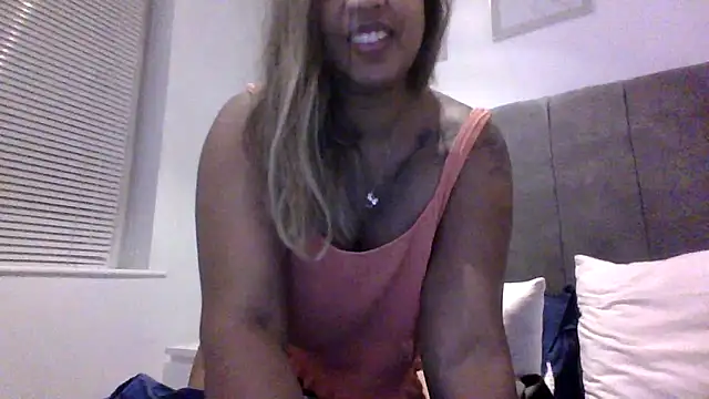 Snapshot of TEMPTING-TAMMY chatting on 02.03.25 TEMPTING-TAMMY online show from 02.03.25