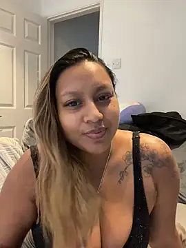 Snapshot of TEMPTING-TAMMY chatting on 02.11.25 TEMPTING-TAMMY online show from 02.11.25