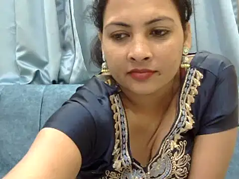 tripti2 online show from 03.08.25