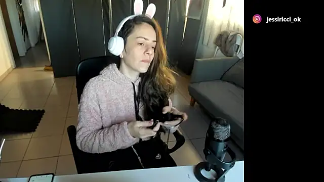 jessiburningheels online show from 03.12.25