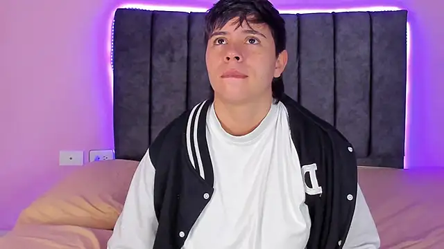 AbbySmiitth  online show from 01.31.25