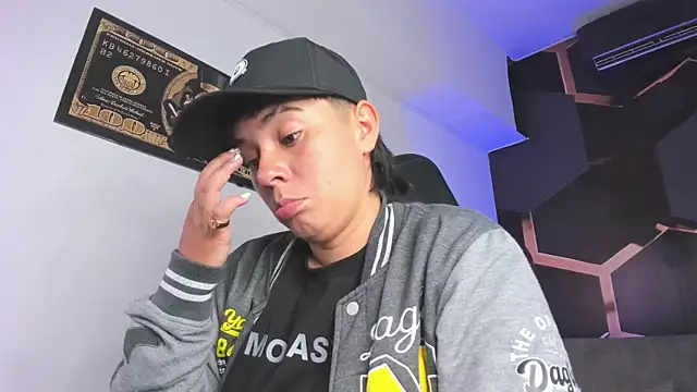 AbbySmiitth  online show from 10.13.25