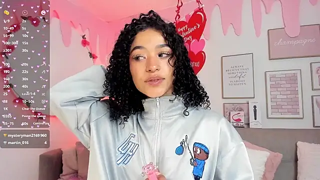 Snapshot of Crystal_Dluna chatting on 02.19.25 Crystal Dluna online show from 02.19.25