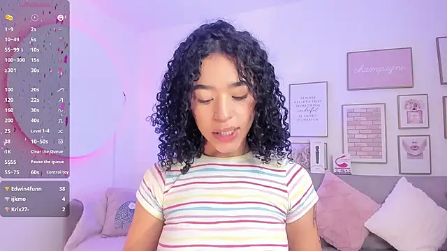 Snapshot of Crystal_Dluna chatting on 02.27.25 Crystal Dluna online show from 02.27.25