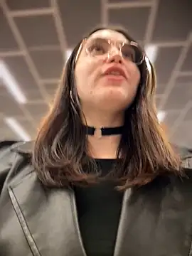 meow girl online show from 12.04.25