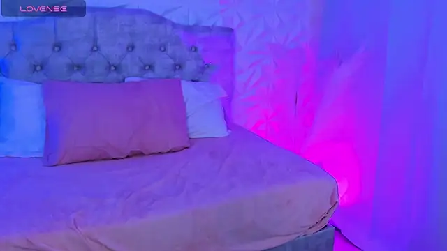 Miss Ivy4 online show from 03.12.25