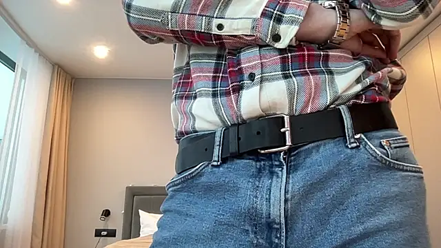 cute mark online show from 12.23.25