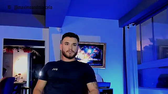 Maximo Marcelo online show from 01.02.25