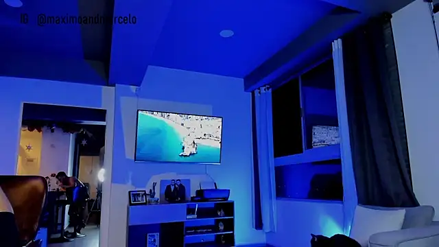 Maximo Marcelo online show from 01.08.25