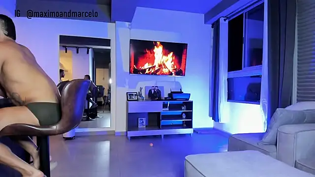 Maximo Marcelo online show from 01.14.25