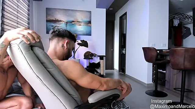 Maximo Marcelo online show from 03.14.25
