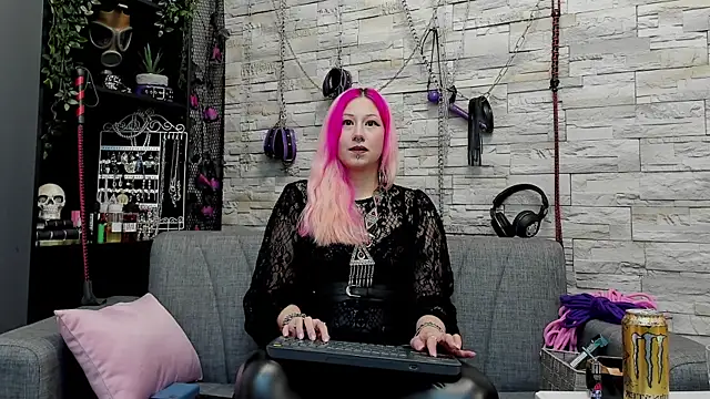 CruelMistress online show from 12.13.24