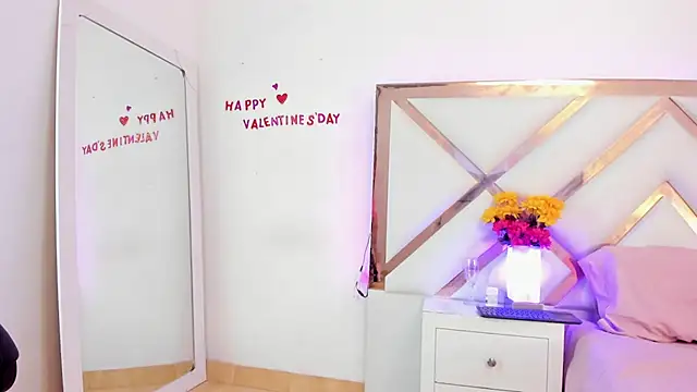 Snapshot of HayamiKioto chatting on 02.28.25 HayamiKioto online show from 02.28.25