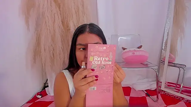 Snapshot of HayamiKioto chatting on 10.24.25 HayamiKioto online show from 10.24.25