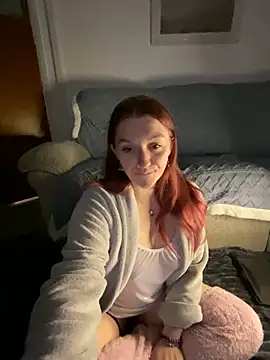 Stoner BarbieXX online show from 02.05.25