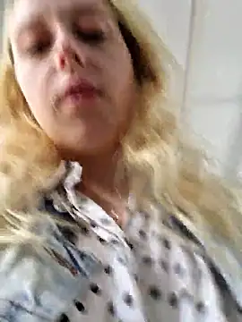 Snapshot of Public_Katrisha chatting on 10.10.25 Public Katrisha online show from 10.10.25