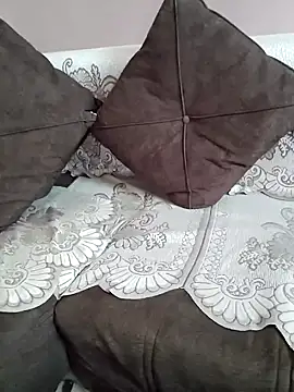 milf-kaira online show from 12.11.24