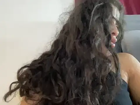 Snapshot of brithneysquirt chatting on 02.05.25 brithneysquirt online show from 02.05.25