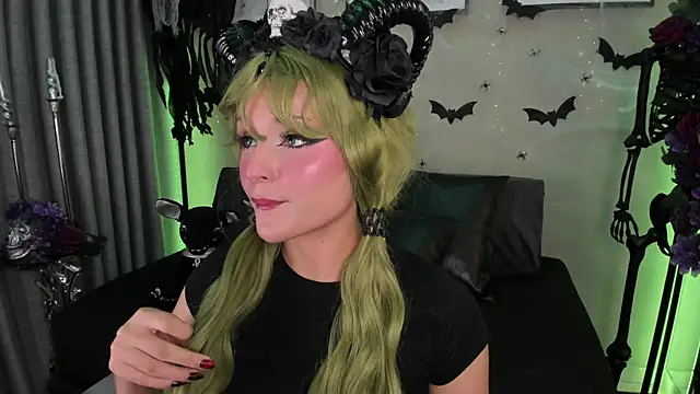 Morgan Hilll  online show from 10.20.25