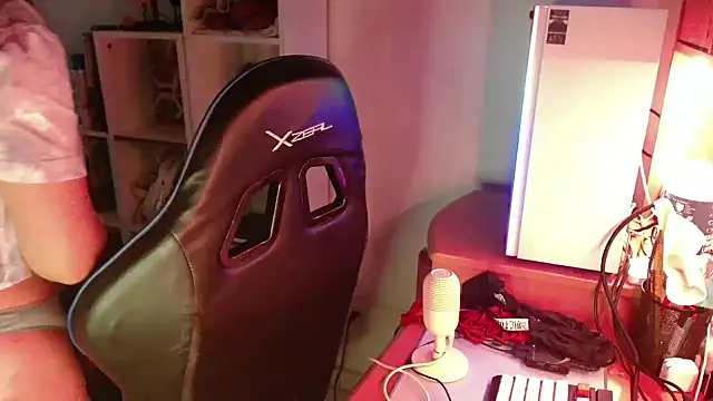 DirtyDi97 online show from 03.21.26