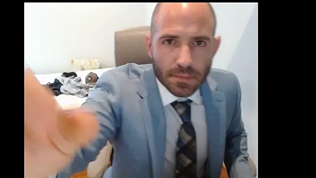 Snapshot of TheNakedPreacher chatting on 11.14.25 TheNakedPreacher online show from 11.14.25