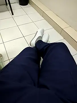 gatmoreno1 online show from 10.07.25