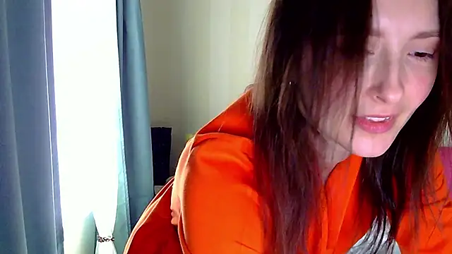 Snapshot of LilyXSky chatting on 10.13.25 LilyXSky online show from 10.13.25