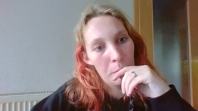 Bunnygirl3107 online show from 12.01.25
