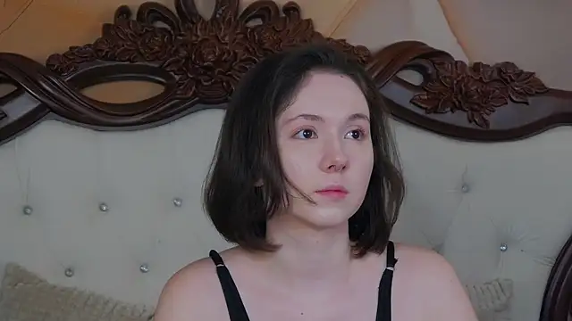 Snapshot of IreneRaye chatting on 02.19.25 IreneRaye online show from 02.19.25