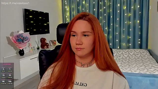 Snapshot of VasilisaHaas chatting on 10.22.25 VasilisaHaas online show from 10.22.25