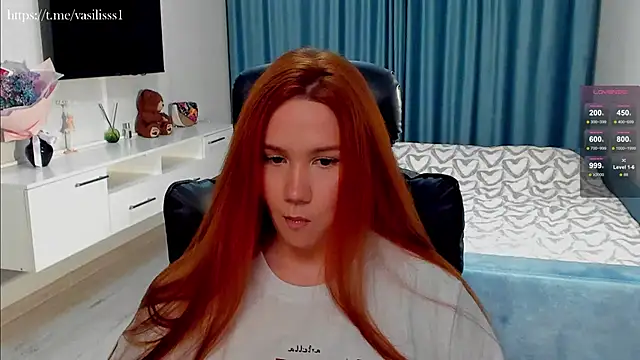 Snapshot of VasilisaHaas chatting on 11.18.25 VasilisaHaas online show from 11.18.25