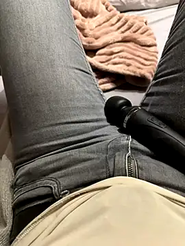 Ana-05 online show from 11.27.25