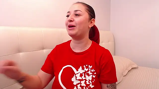 Snapshot of Amy--Samy chatting on 02.01.25 Amy--Samy online show from 02.01.25