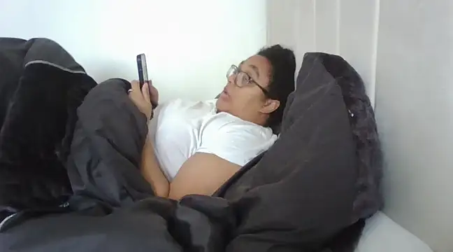 Snapshot of vanilla_chocolate23 chatting on 01.31.25 vanilla chocolate23 online show from 01.31.25