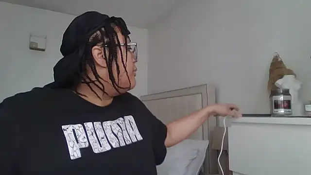 Snapshot of vanilla_chocolate23 chatting on 02.19.25 vanilla chocolate23 online show from 02.19.25