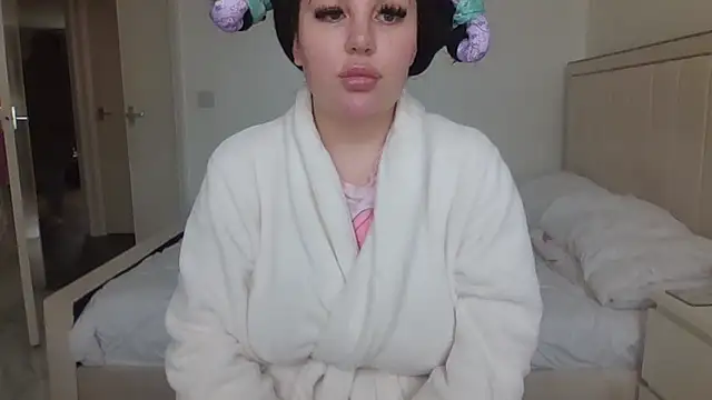 Snapshot of vanilla_chocolate23 chatting on 02.21.25 vanilla chocolate23 online show from 02.21.25