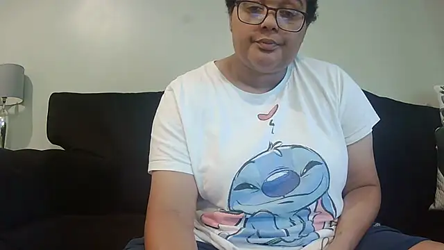 Snapshot of vanilla_chocolate23 chatting on 09.22.25 vanilla chocolate23 online show from 09.22.25