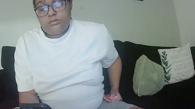 Snapshot of vanilla_chocolate23 chatting on 10.10.25 vanilla chocolate23 online show from 10.10.25