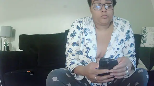 Snapshot of vanilla_chocolate23 chatting on 10.13.25 vanilla chocolate23 online show from 10.13.25